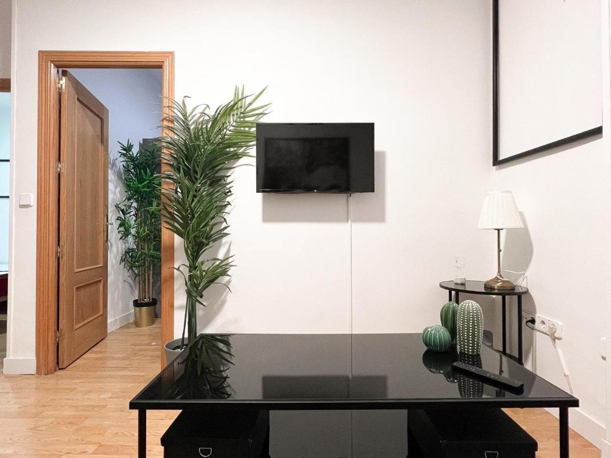 La Ronda De Segovia Apartment Madrid Bagian luar foto